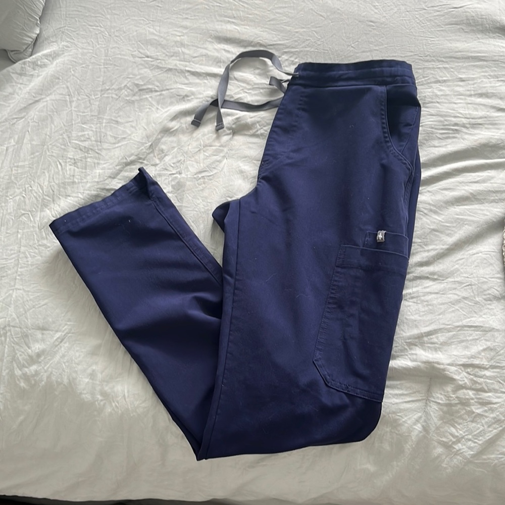 Figs yola skinny scrub pants